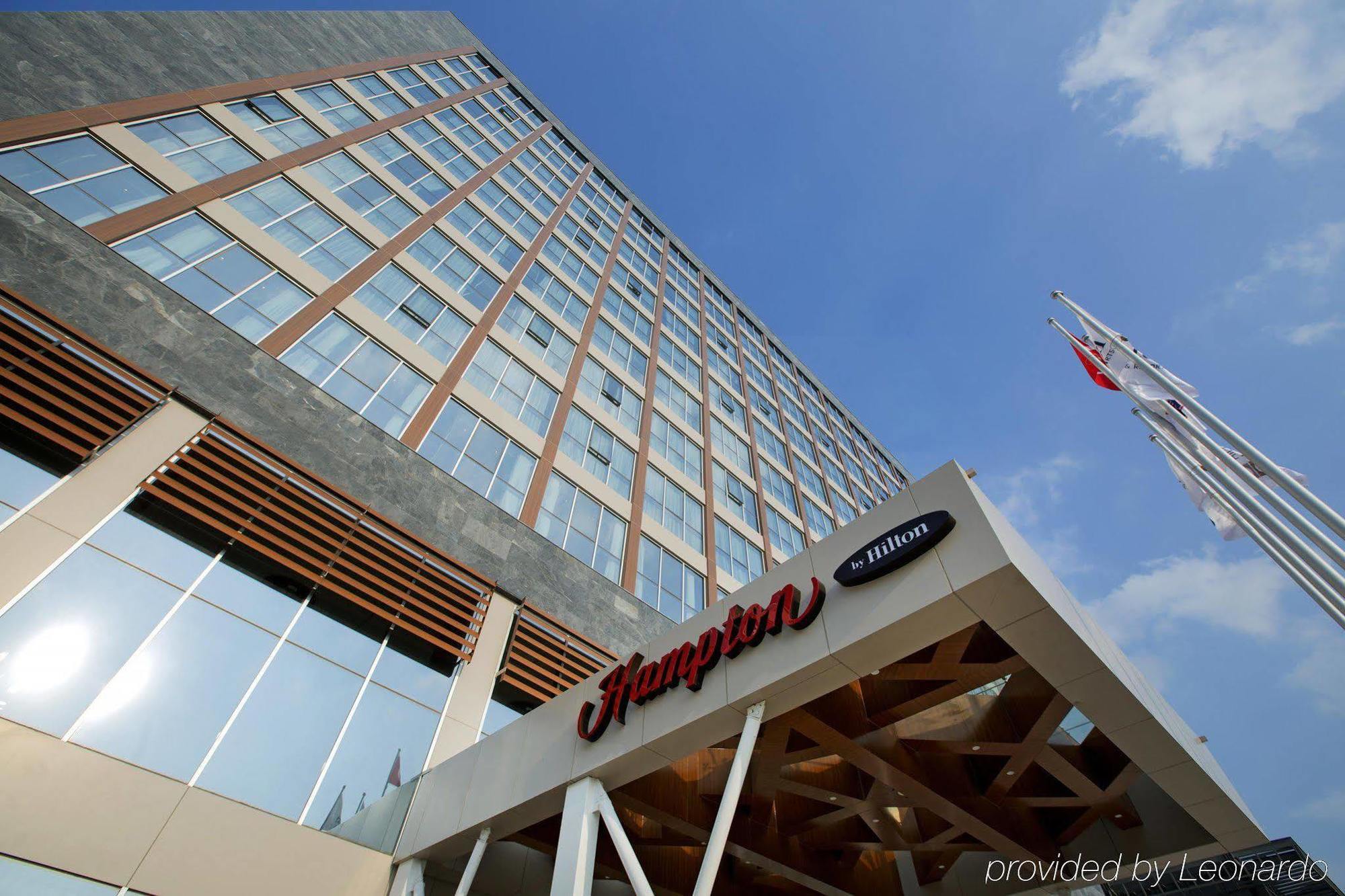 Hampton By Hilton Kocaeli Symbol Hotel Buitenkant foto