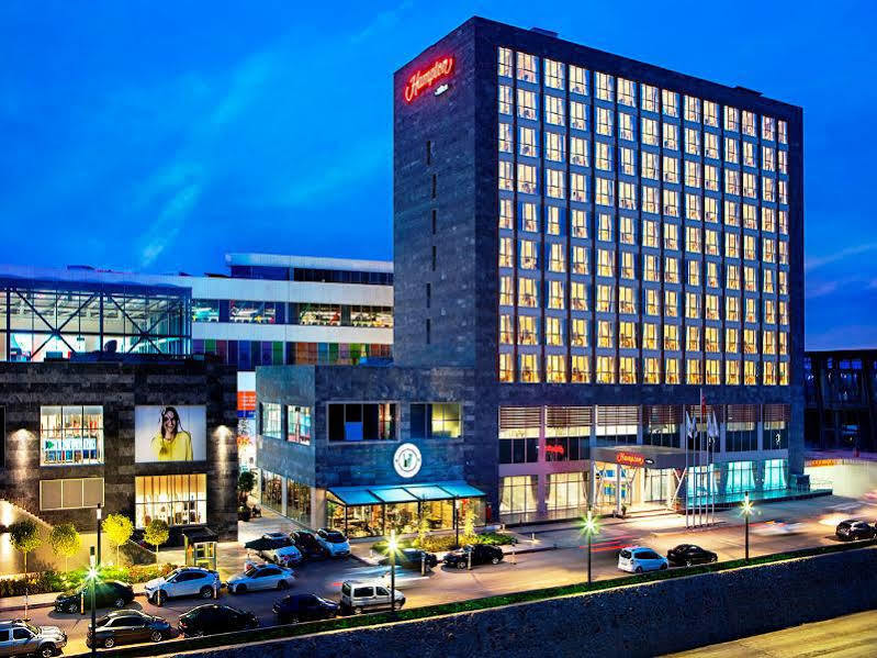 Hampton By Hilton Kocaeli Symbol Hotel Buitenkant foto