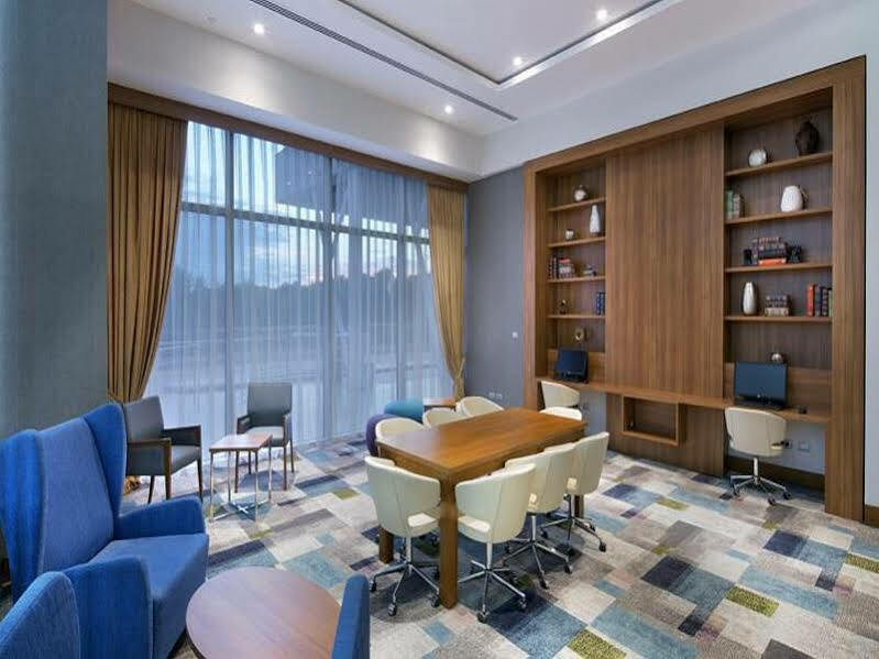 Hampton By Hilton Kocaeli Symbol Hotel Buitenkant foto
