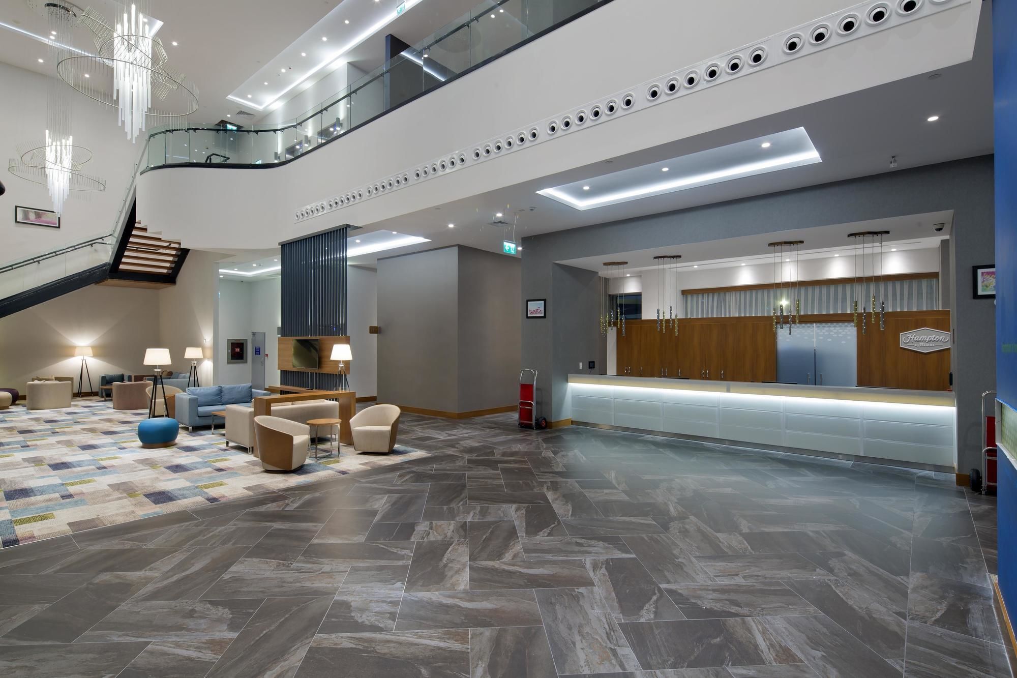 Hampton By Hilton Kocaeli Symbol Hotel Buitenkant foto